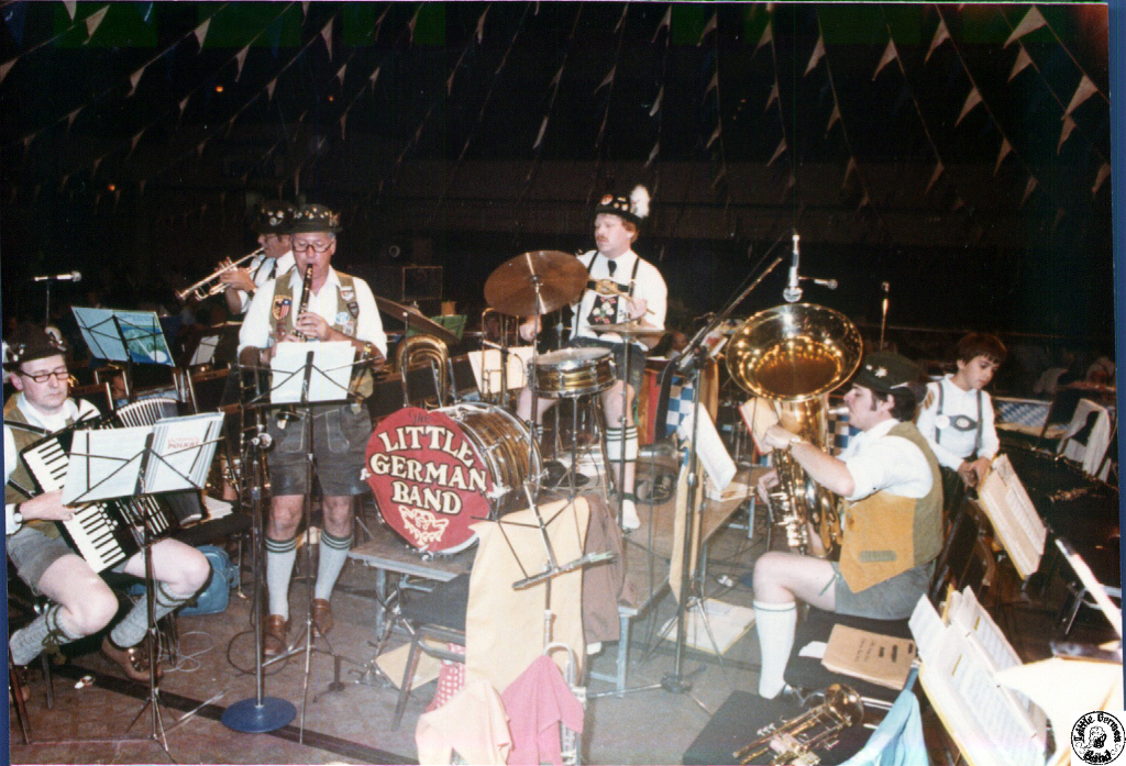 1981 10 10 03 Oktoberfest @ Civic Center.jpg